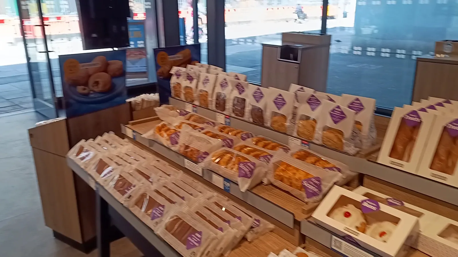 Greggs (Newcastle - Northumberland St)