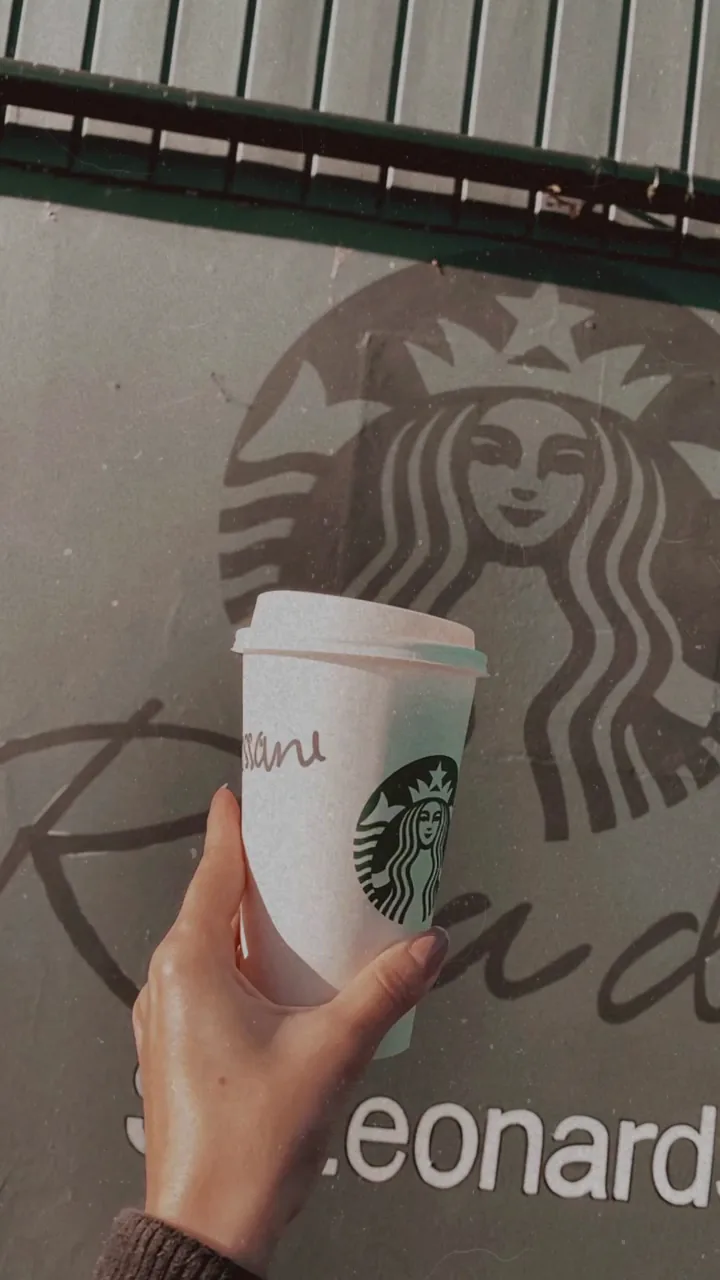 Starbucks ® (Ringwood)