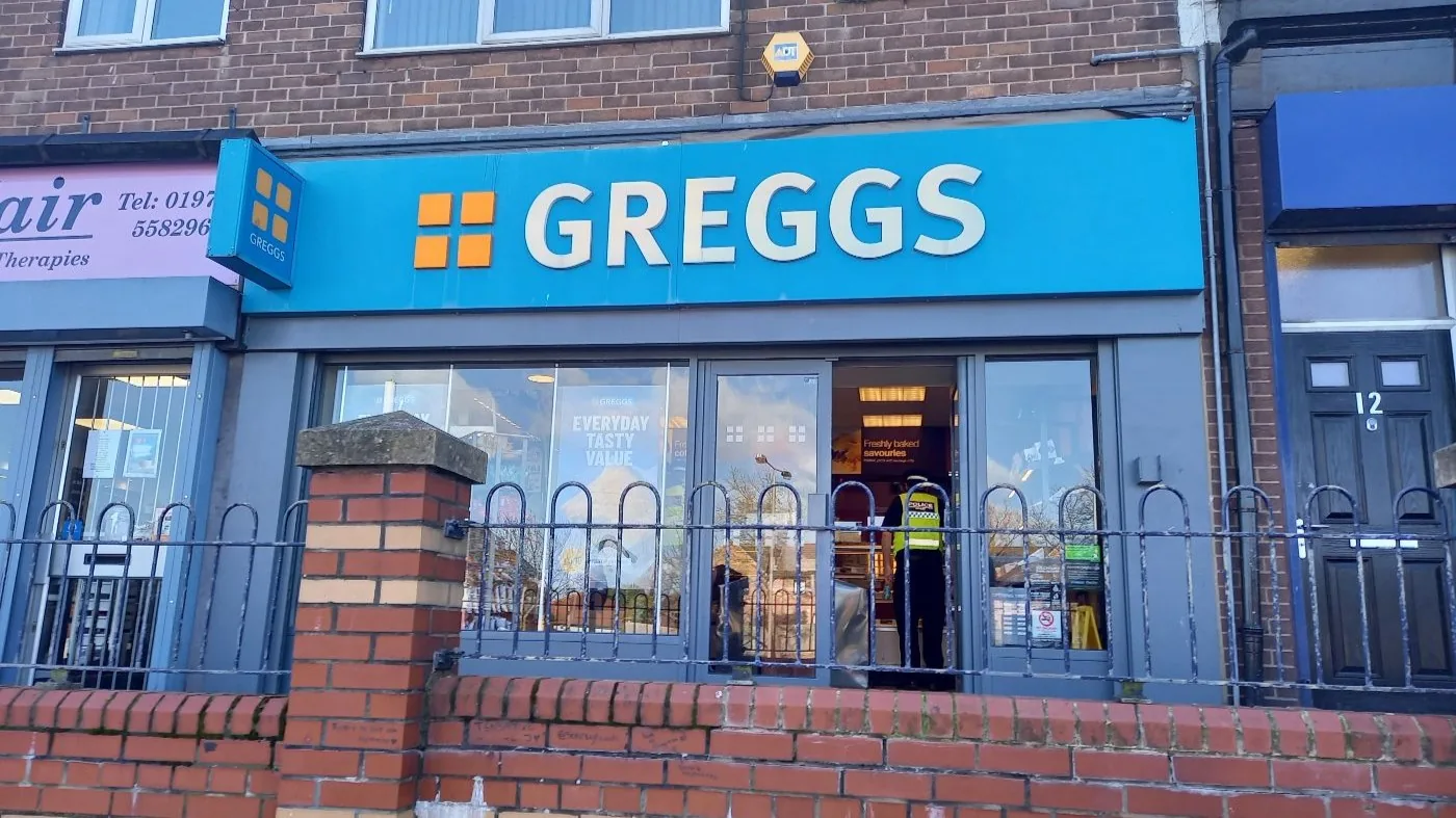 Greggs (Castleford, 9 The Square)