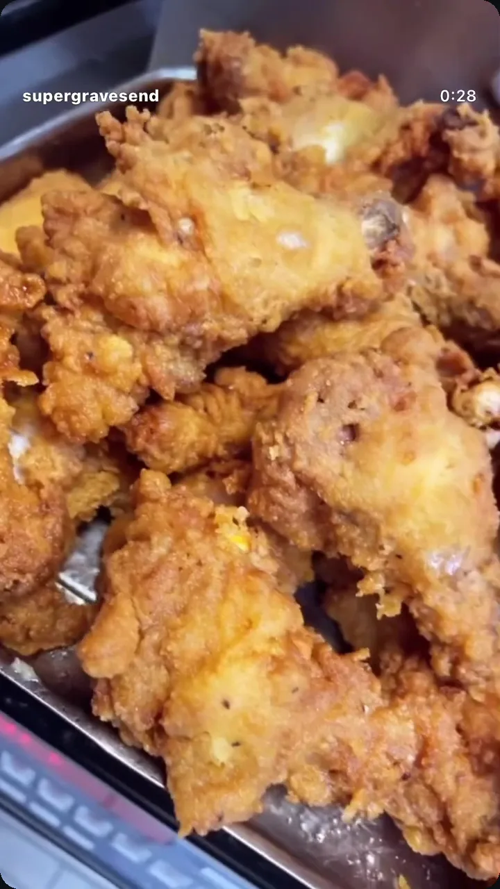 Super Chicken Pizza (Gravesend)